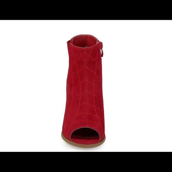 Journey Collection Henley Bootie NWOT - Picture 4 of 11